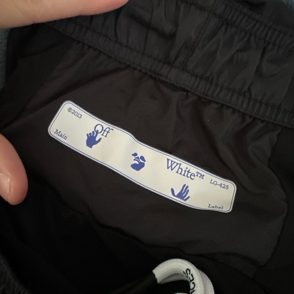 Off - White logo diagonal swim trunks NWT - Picture 4 of 8